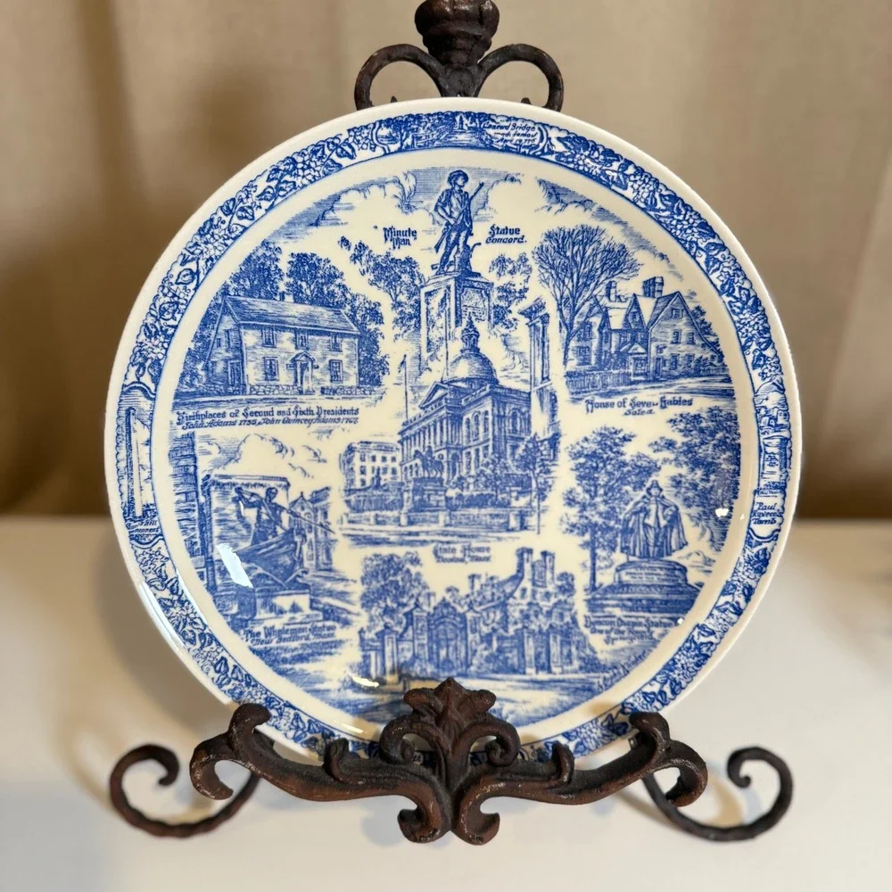 Vernon Kilns Massachusetts The Bay State Blue Transferware Souvenir Plate USA